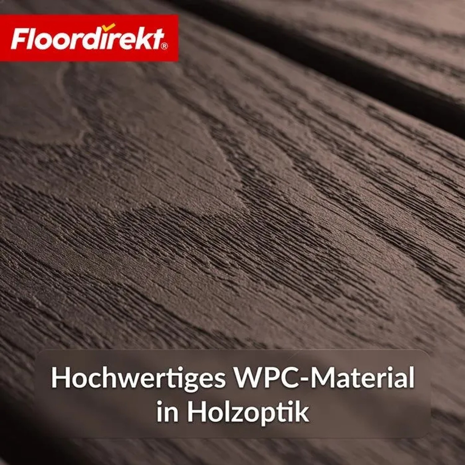 Nahaufnahme: Braune Floordirekt WPC Klickfliese Noble mit 3D-Holzstruktur.