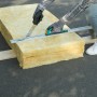 Wolfcraft Dämmstoffmesser schneidet Dämmstoff mit Führungsschiene. 305 mm Klinge.