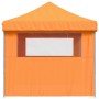 Orangefarbenes, faltbares Partyzelt mit drei Seitenteilen und transparenten Fenstern.