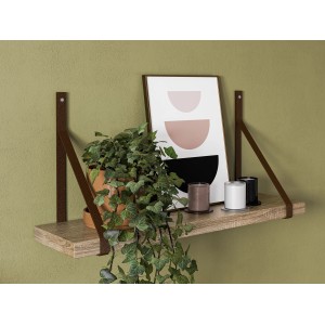 Regal mit braunen Leder-Winkelhaltern für 20-24 cm Böden, dekoriert mit Pflanze und Kerzen.