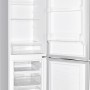 Offene PKM Kühl-Gefrierkombination KG240EIX im Inox-Design mit LED-Beleuchtung und Fächern.