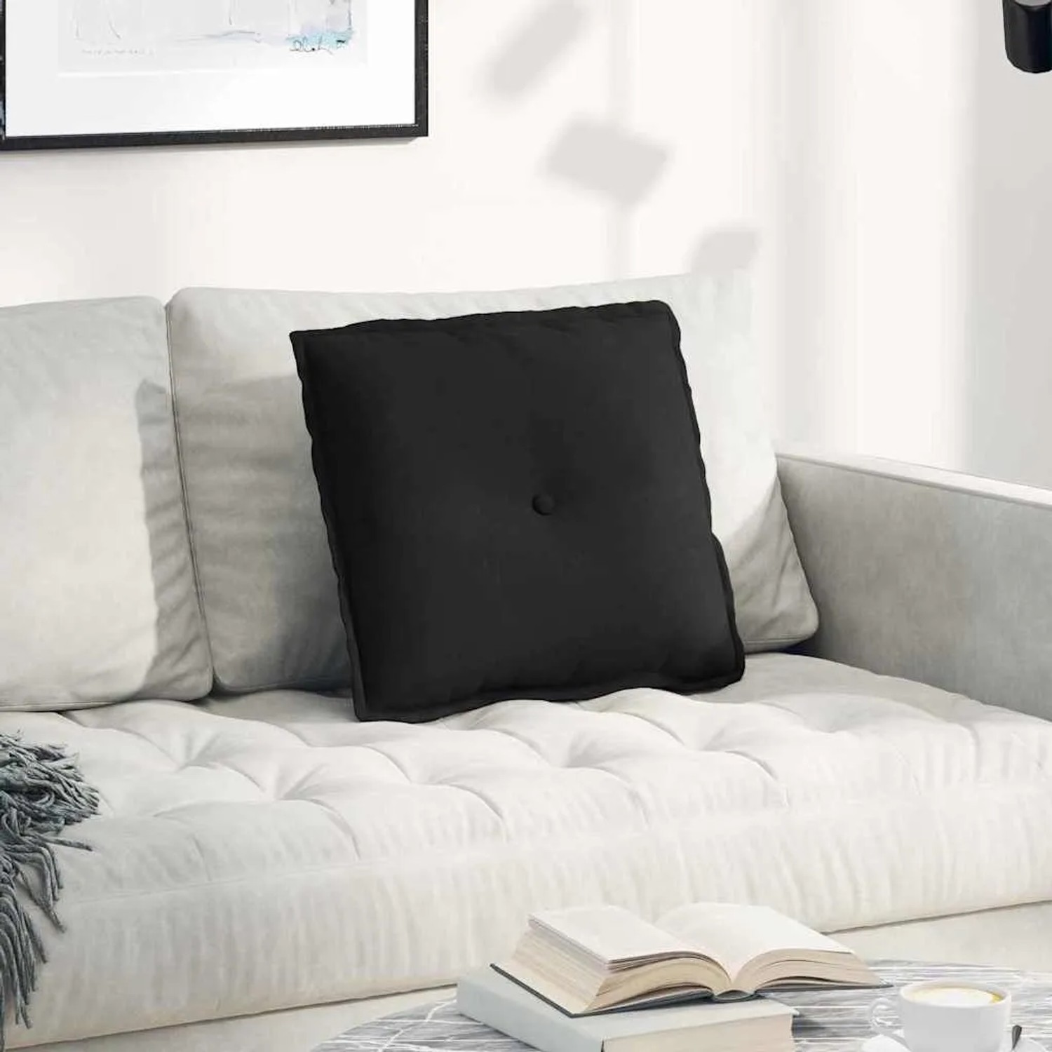 Schwarzes vidaXL Rückenkissen aus Mikrofaser, 50x45 cm, mit Knopf, auf weißem Sofa. Für Kissen & Bezüge.