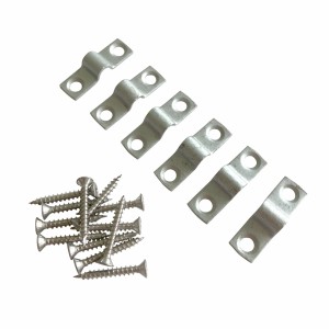 Zaunbeschläge aus Stahl, feuerverzinkt, mit Schrauben für Spalierbefestigung.