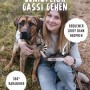 Frau mit Hund und verstellbarer, rosefarbener Rudelkönig Hundeleine Paola (20 mm, 230 cm).