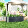 Outsunny Gartenbeet aus Stahl, kohlegrau, mit Blumen bepflanzt im Garten.
