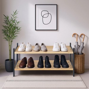 Relaxdays Schuhregal aus Bambus mit 2 Ebenen in Natur und Schwarz. Schuhschrank für bis zu 6 Paar Schuhe.