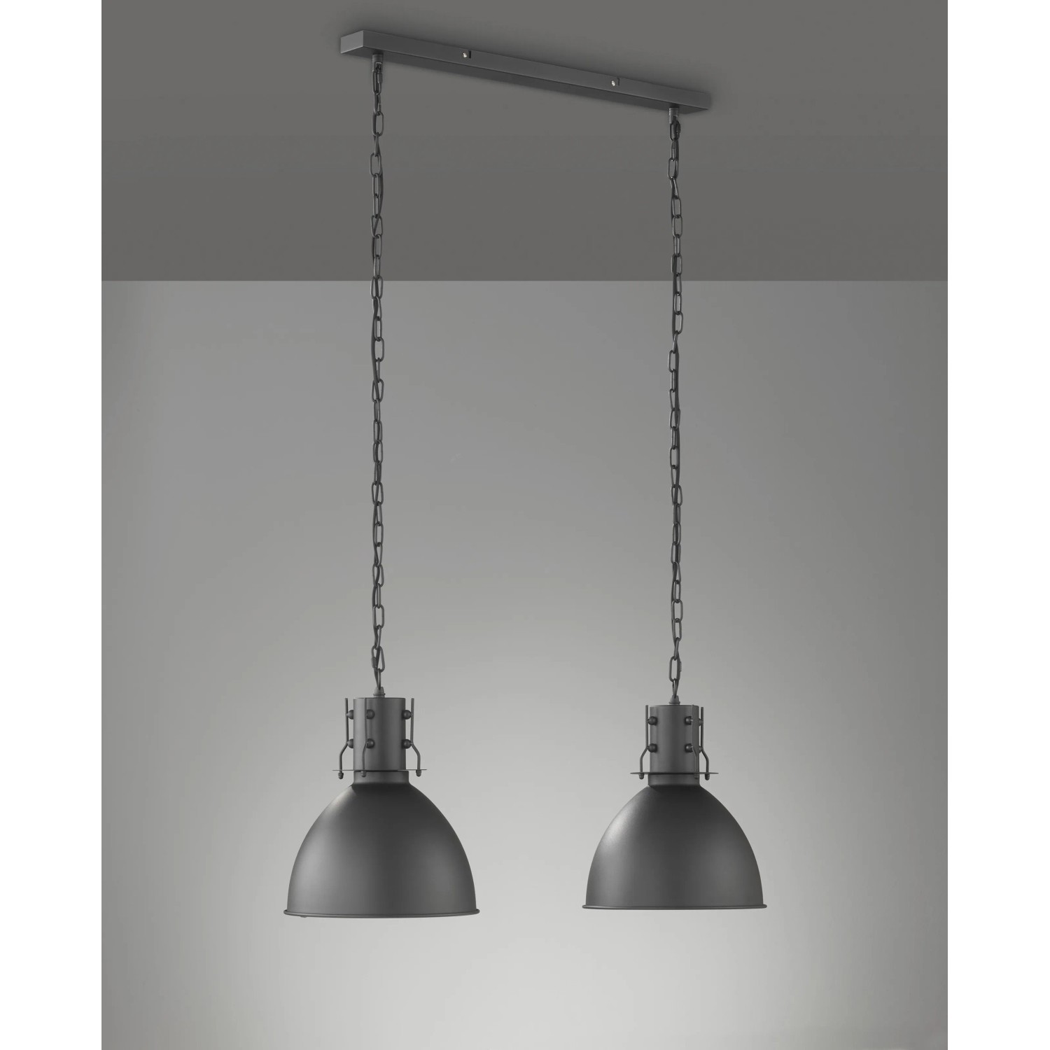 Zweiflammige Pendelleuchte London von Fischer & Honsel in Schwarz/Silber im Industrie-Look.