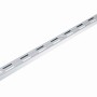 Weiße Wandschiene, 50 cm, zur Befestigung von Regalböden im Möbelbau.