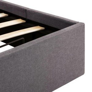 Detailansicht des taupefarbenen vidaXL Bettes mit Bettkasten, Stoffbezug und Lattenrost.