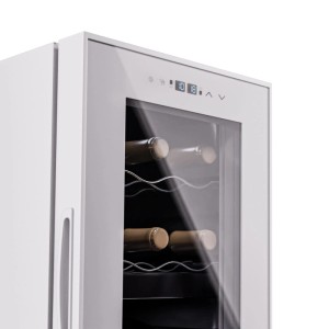 Weißer Klarstein Shiraz 18 Duo Weinkühlschrank mit Glasfront, sichtbaren Weinflaschen, zwei Temperaturzonen und Touch-Display.