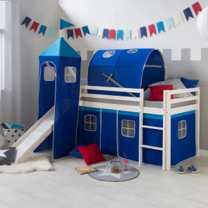 Weißes Hochbett 90x200 mit blauer Rutsche, Turm, Tunnel und Vorhang. Abenteuerbett aus Holz für Kinder.