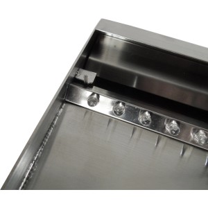 Detailaufnahme Ubbink Niagara LED Wasserfall für Mauer, Steinkörbe. Edelstahl, 20 LEDs.