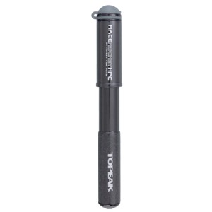 Kompakte schwarze Topeak RaceRocket HPC Carbon Handpumpe mit SmartHead Kopf und Rahmenhalter.