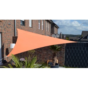 Terracotta Dreiecksonnensegel 360 cm, wasserabweisend, für Sonnen- und Regenschutz im Garten.
