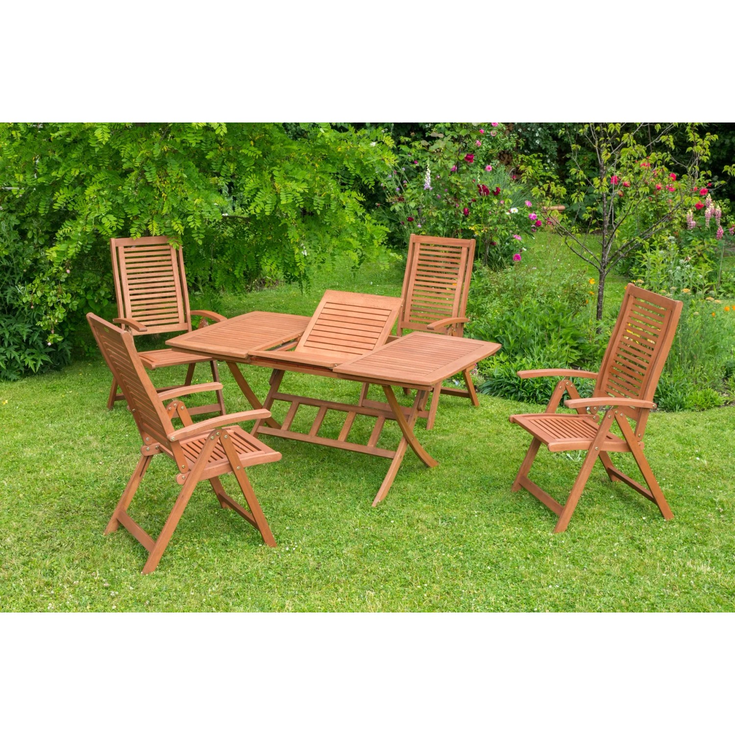 Braunes 5-teiliges Gartenmöbel-Set Cordoba mit Ausziehtisch (110/160x90cm) aus Eukalyptusholz.