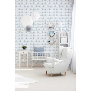 Kinderzimmer mit blauer Vliestapete mit Elefantenmuster. Dekorative Tapete.