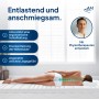 Frau liegt auf Premium Plus Gelschaum Topper 200x210. Matratzen Topper für ergonomische Schlafhaltung.
