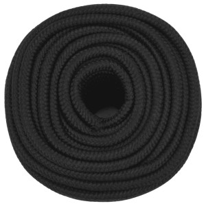 Schwarzes Bootsseil, 14 mm dick und 25 m lang, aus Polypropylen aufgerollt.