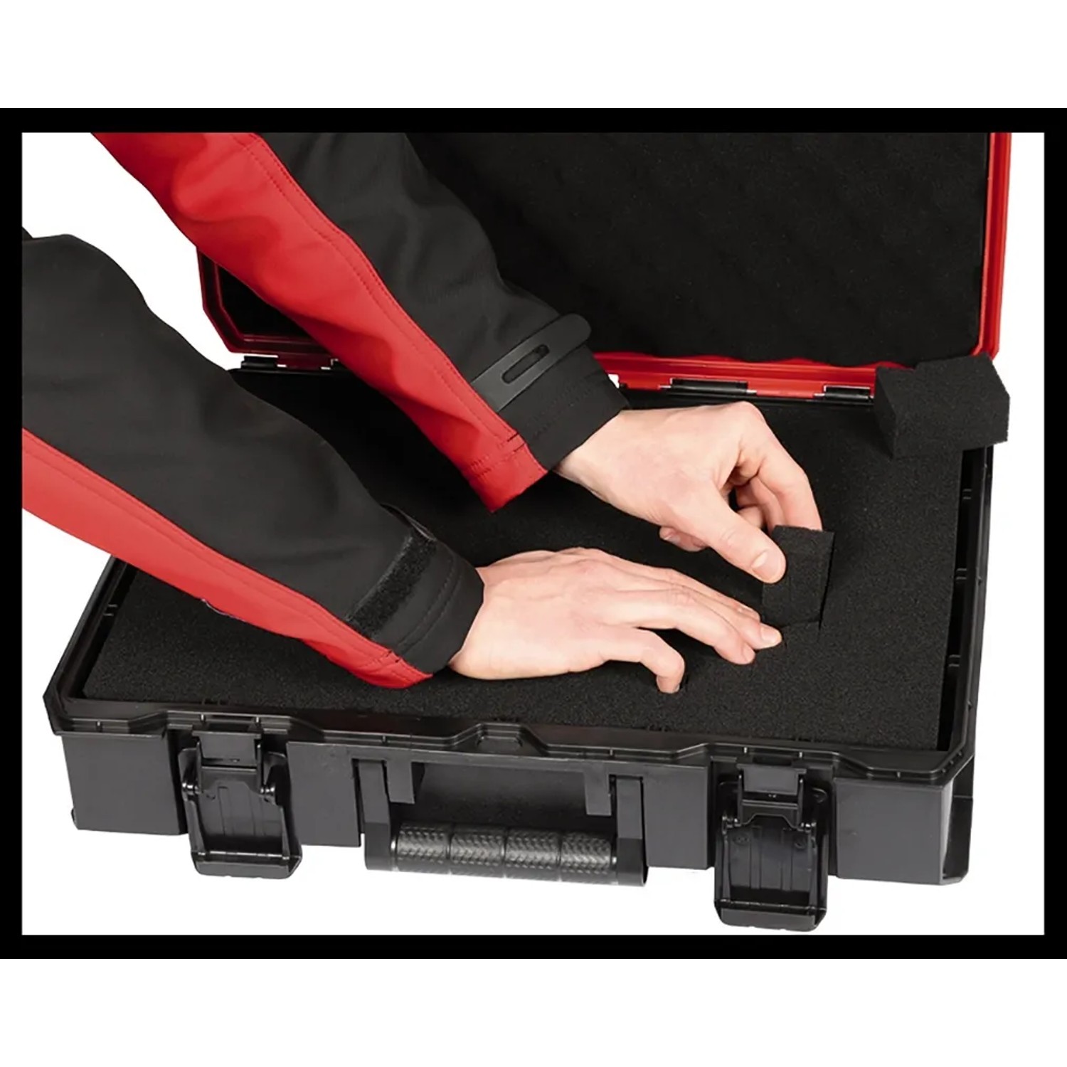 Einhell Rasterschaumstoff-Set im Werkzeugkoffer, zur individuellen Anpassung für empfindliche Geräte.