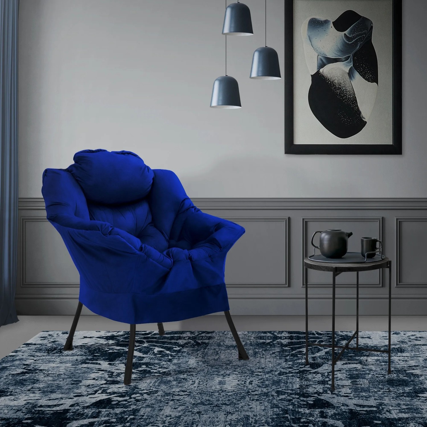 Dunkelblauer ML-Design Relaxsessel mit Kopfkissen und Seitentasche im Wohnzimmer.