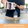 Bona Reiniger Nachfüllkanister für geölte Böden wird in eine Kartusche gefüllt.