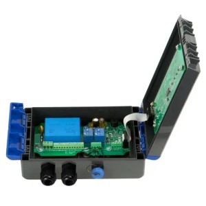 PCE Instruments Windwarngerät DOM 10 geöffnet, Einblick in die Elektronik. Messwerkzeug für Windgeschwindigkeit.