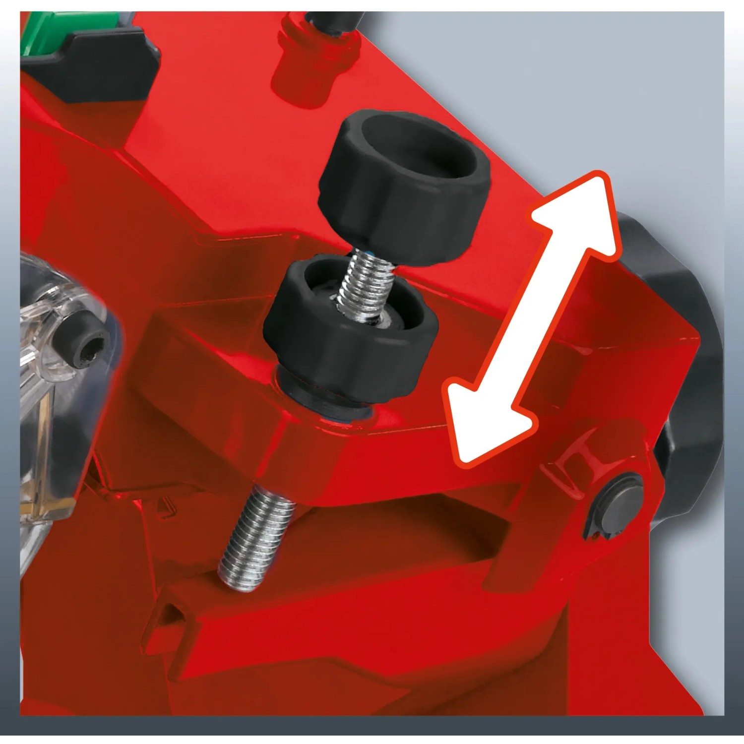Detailaufnahme Einhell GC-CS 235 E Sägekettenschärfgerät: Spannvorrichtung mit Einstellschrauben und Pfeil.