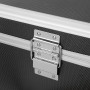 Detailaufnahme: LUX Universalbox aus Aluminium mit silbernem Verschluss, Teil eines 3-teiligen Werkzeugkoffer Sets.