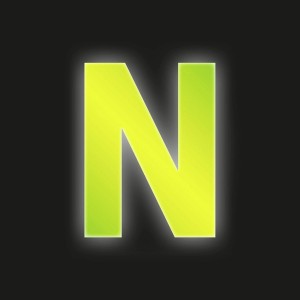 Reflektierender, gelber Klebebuchstabe N, 8 cm, für Hausnummern und Beschriftungen.