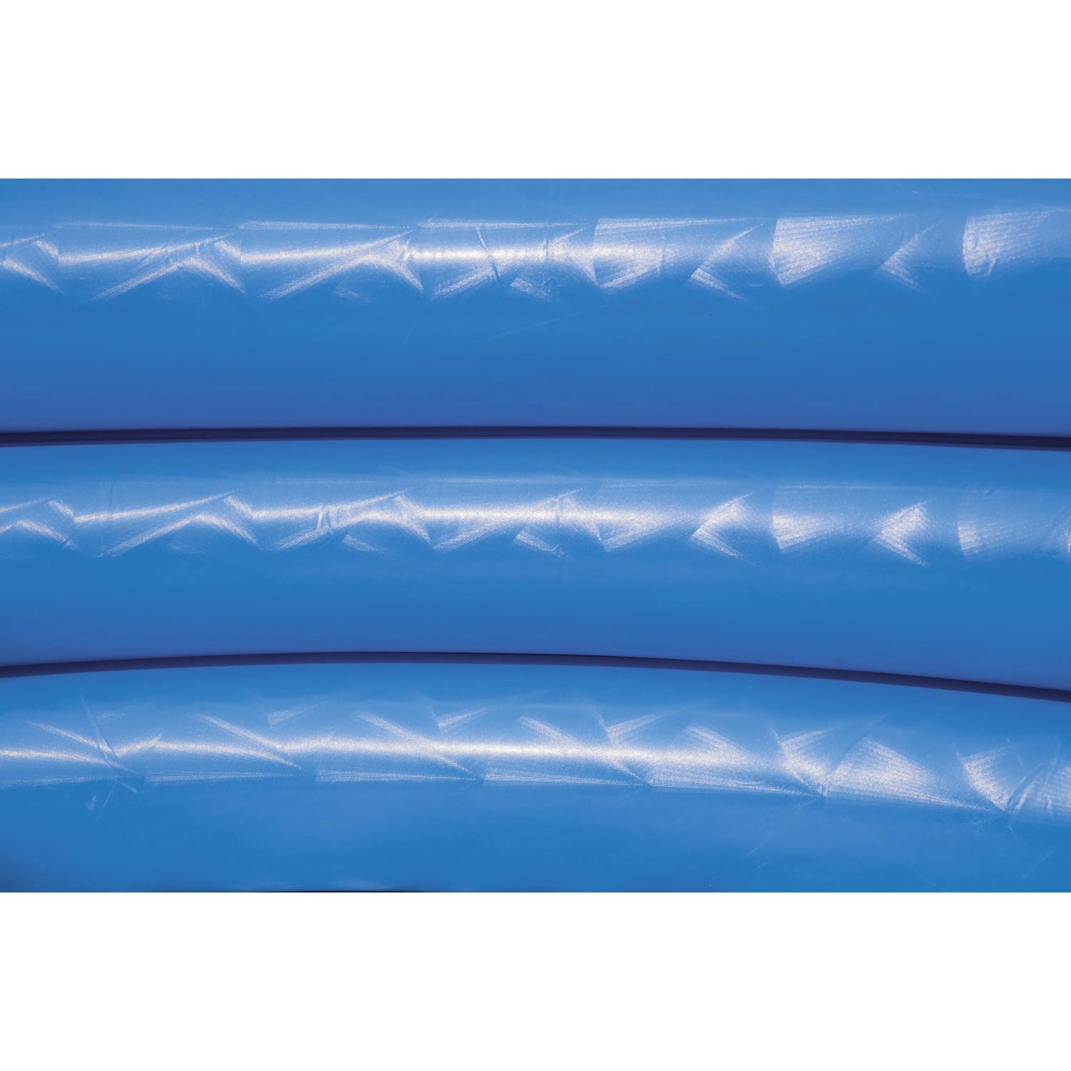 Blaues Bestway Planschbecken Classic, 122 cm Durchmesser, mit drei Luftringen.