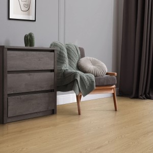 Selbstklebender Vinylboden in Natur Eiche (80 Dielen) von ML-Design.