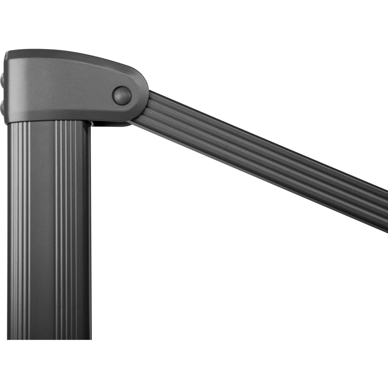 Detailaufnahme des silbergrauen Schneider Ampelschirm-Gelenks mit Dreh- und Neigungsfunktion.