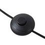 Detailaufnahme des schwarzen Fußschalters der Lindby Stehlampe Lelia.