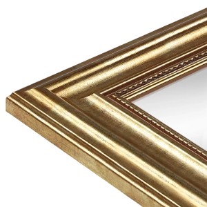Detailansicht: Goldener Wandspiegel im Antik-Stil mit Holzrahmen, 50x60 cm.
