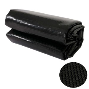 Schwarze, gerollte MCW Pool-Abdeckung 400 µm mit Solar-Blasenstruktur. Schützt und erwärmt Poolwasser.