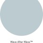 Farbmuster der ELLE DECORATION Wandfarbe Wave After Wave No. 212, eine blaue, matte Farbe.