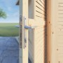 Detailaufnahme: Tür mit Schloss des Bertilo Gartenhaus Pentus 1 aus naturbelassenem Holz.