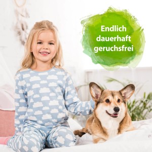 Mädchen und Hund auf Bett, Text "Endlich dauerhaft geruchsfrei". Bactador Geruchs- und Fleckenentferner.
