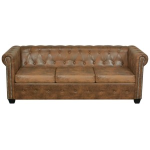 Braunes 3-Sitzer Chesterfield Sofa aus Kunstleder mit Knopfheftung und Ziernägeln.