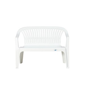 Weiße Progarden 2-er Gartenbank Diva aus Kunststoff, wetterfest und stapelbar.