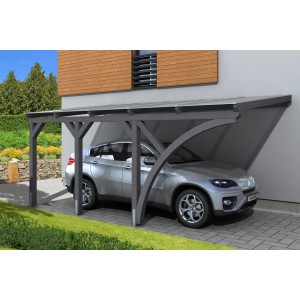 Skan Holz Carport Eifel, schiefergrau, mit Auto. Einzelcarport mit Doppelstegplatten und drei Pfosten.