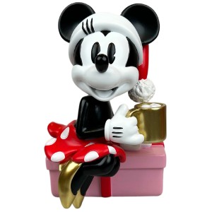 Disney Minnie Figur (20 cm) als Weihnachtsdeko mit Mütze und Tasse auf Geschenk.