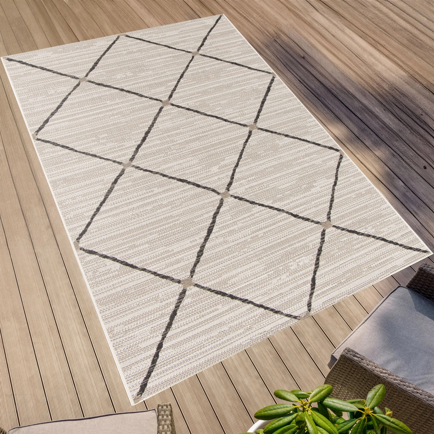 Primaflor In- & Outdoorteppich Paradise Rhombus, 120x170cm. Teppich mit Rautenmuster in Beige und Schwarz.