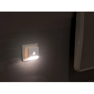 Eckiges LED-Nachtlicht mit Bewegungssensor, 0,6 W, für die Steckdose.