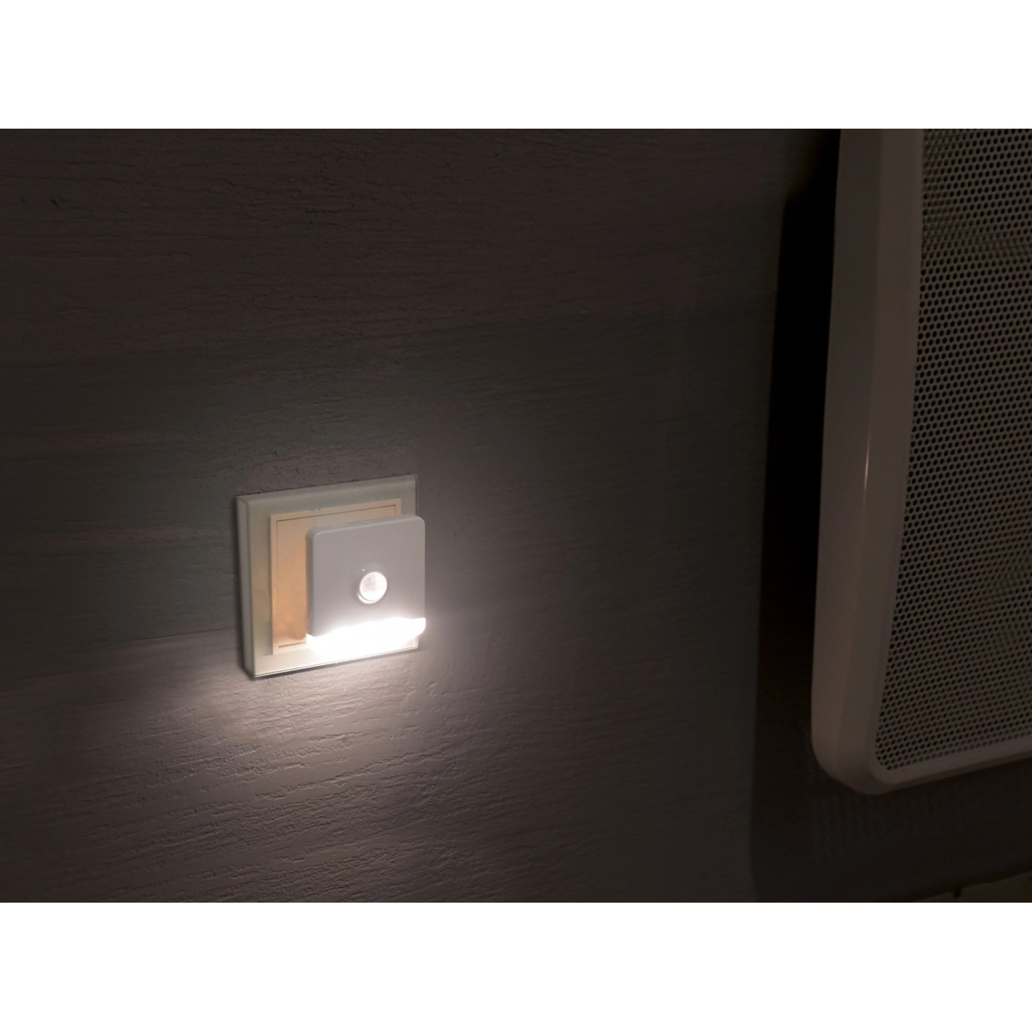 Eckiges LED-Nachtlicht mit Bewegungssensor, 0,6 W, für die Steckdose.