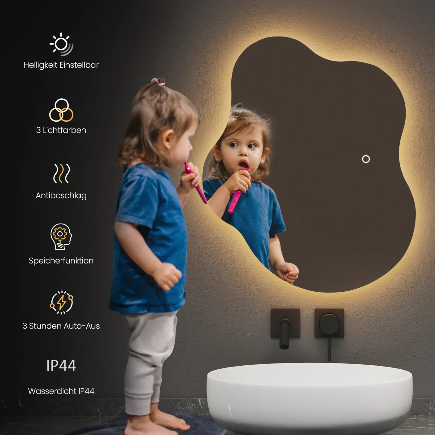 Asymmetrischer LED Badspiegel mit Beleuchtung und Kind vor Waschbecken. Rahmenloser Spiegel mit Anti-Beschlag Funktion.
