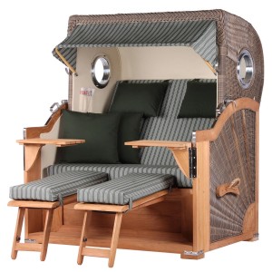 Grauer Strandkorb Königssee aus Teakholz mit Bullaugen, Fußstützen und Bistrotischen.