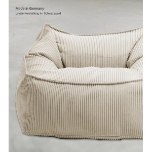 Beiger mokebo Sitzsack 'Der Lümmel' aus Cord, ein XXL Sessel für Wohnzimmer und Jugendzimmer.
