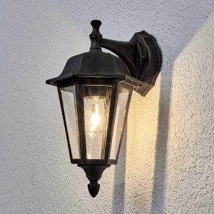 Braune Lindby Außenwandleuchte Lamina im Retro-Stil, spritzwassergeschützt, aus Aluminium mit klarem Glas.