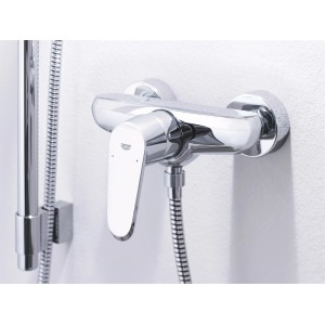 Grohe Eurodisc C Einhand-Brausebatterie DN 15 in Chrom mit Brauseschlauch.